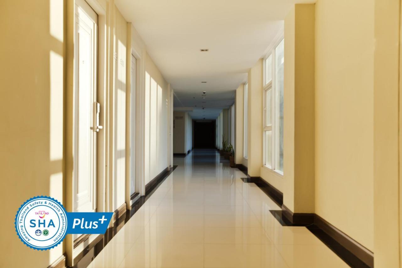 The Platinum Suite Bangkok Exterior foto