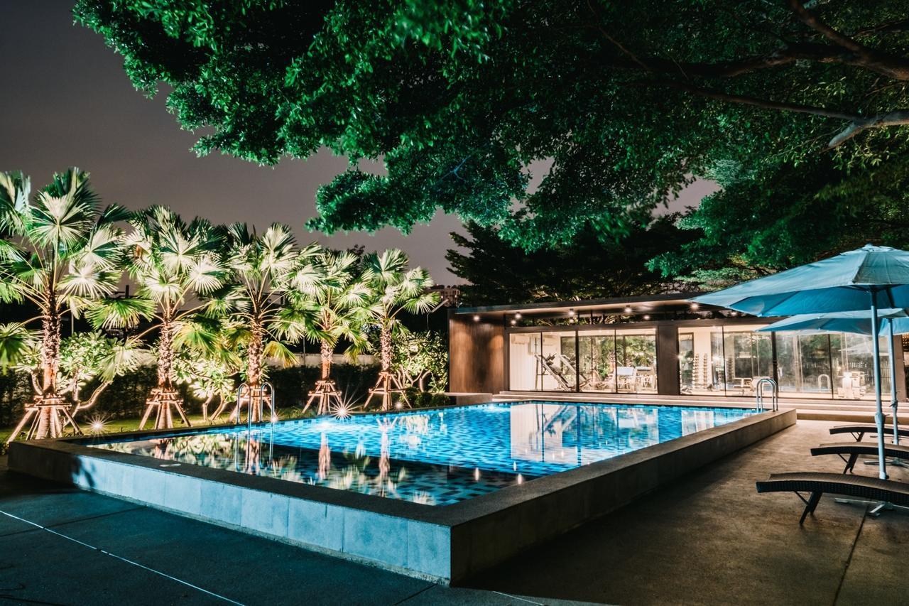 The Platinum Suite Bangkok Exterior foto