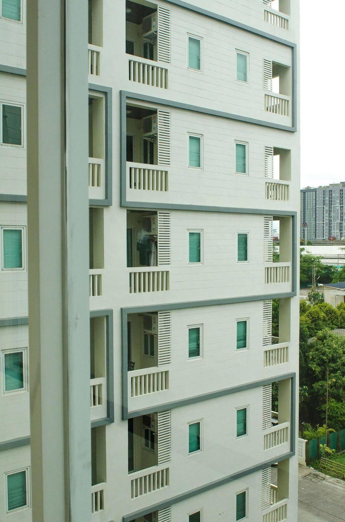 The Platinum Suite Bangkok Exterior foto